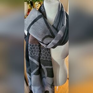 Pashmina Gray and Brown Textured Scarf
